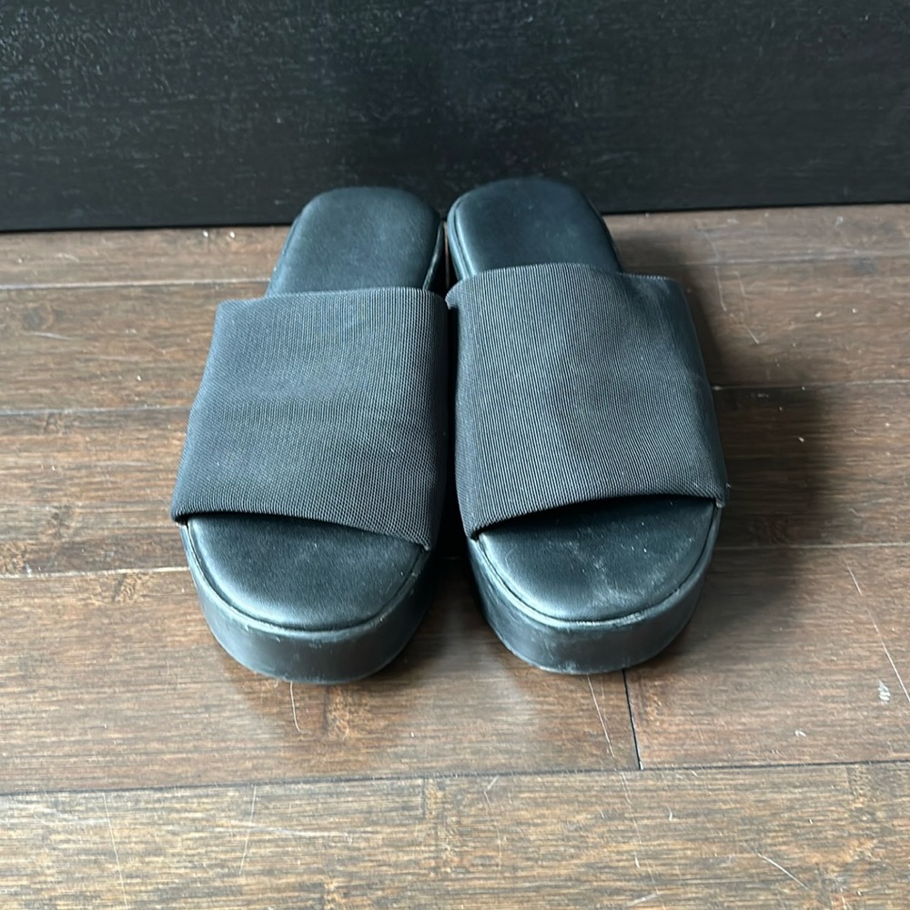 TORRID WW 90’s Inspired Platform Sandal